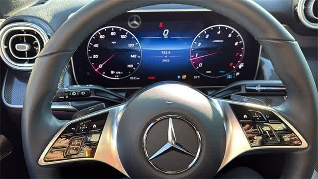 Thumbnail: 2025 Mercedes-Benz GLC - 18