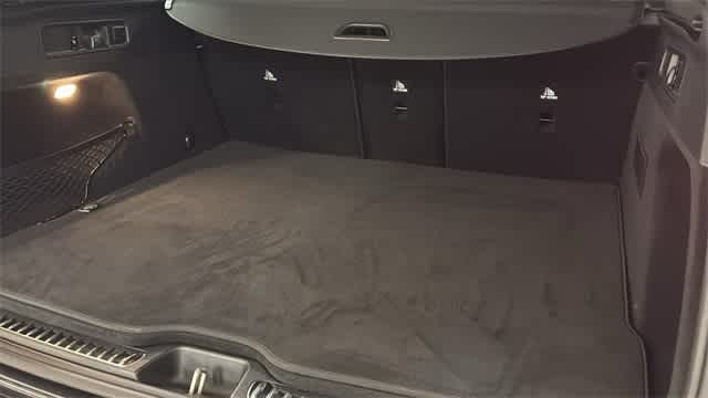 Thumbnail: 2025 Mercedes-Benz GLC - 32