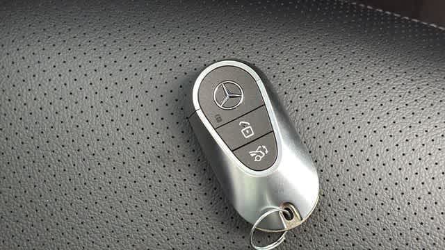 Thumbnail: 2026 Mercedes-Benz GLC - 33