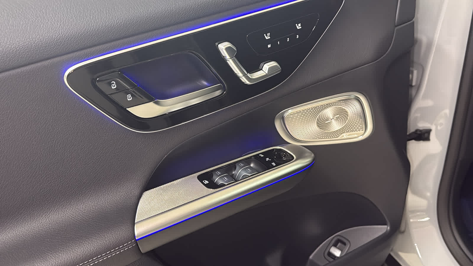 Thumbnail: 2026 Mercedes-Benz GLC - 17