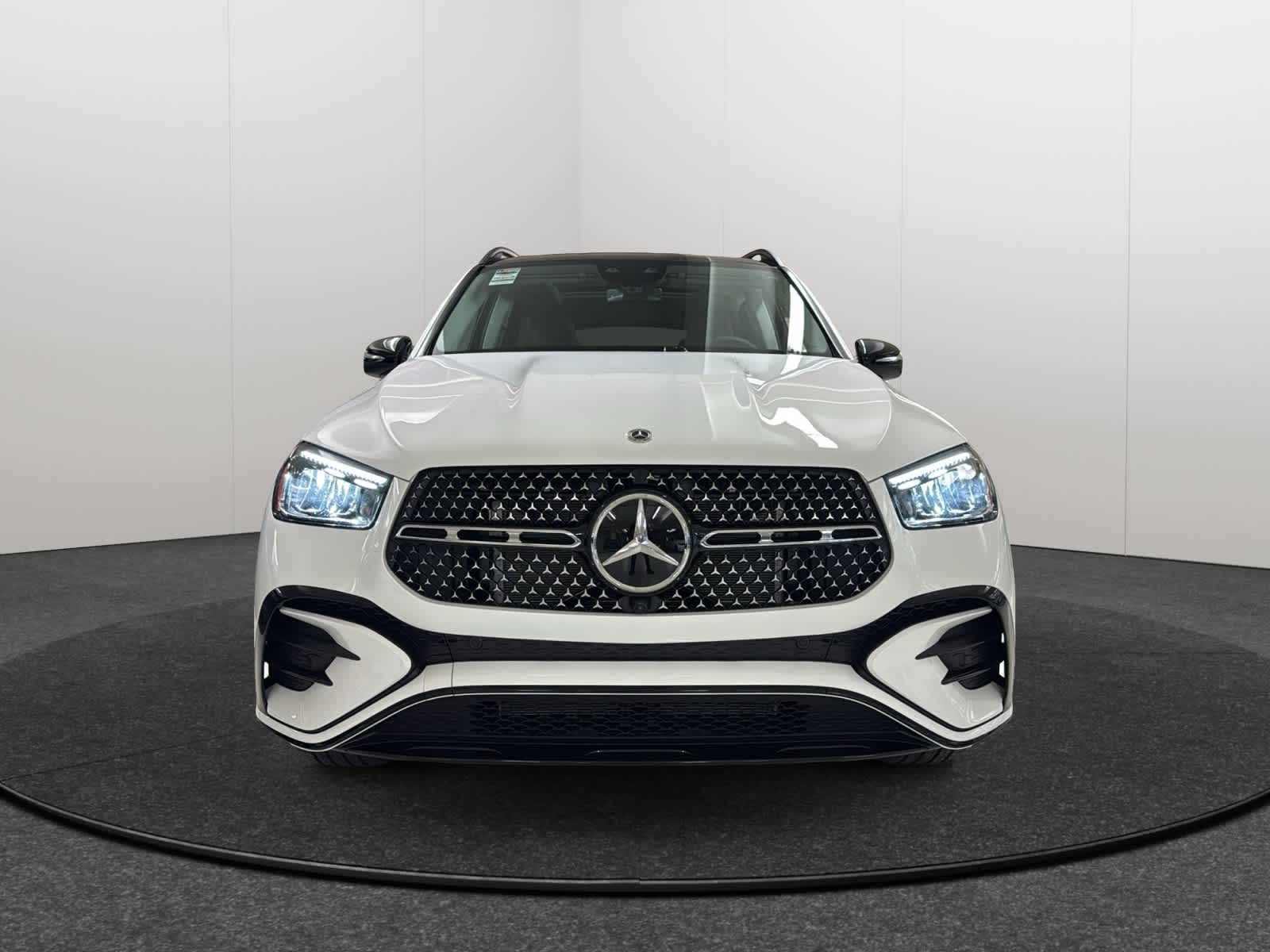 Thumbnail: 2026 Mercedes-Benz GLE - 2