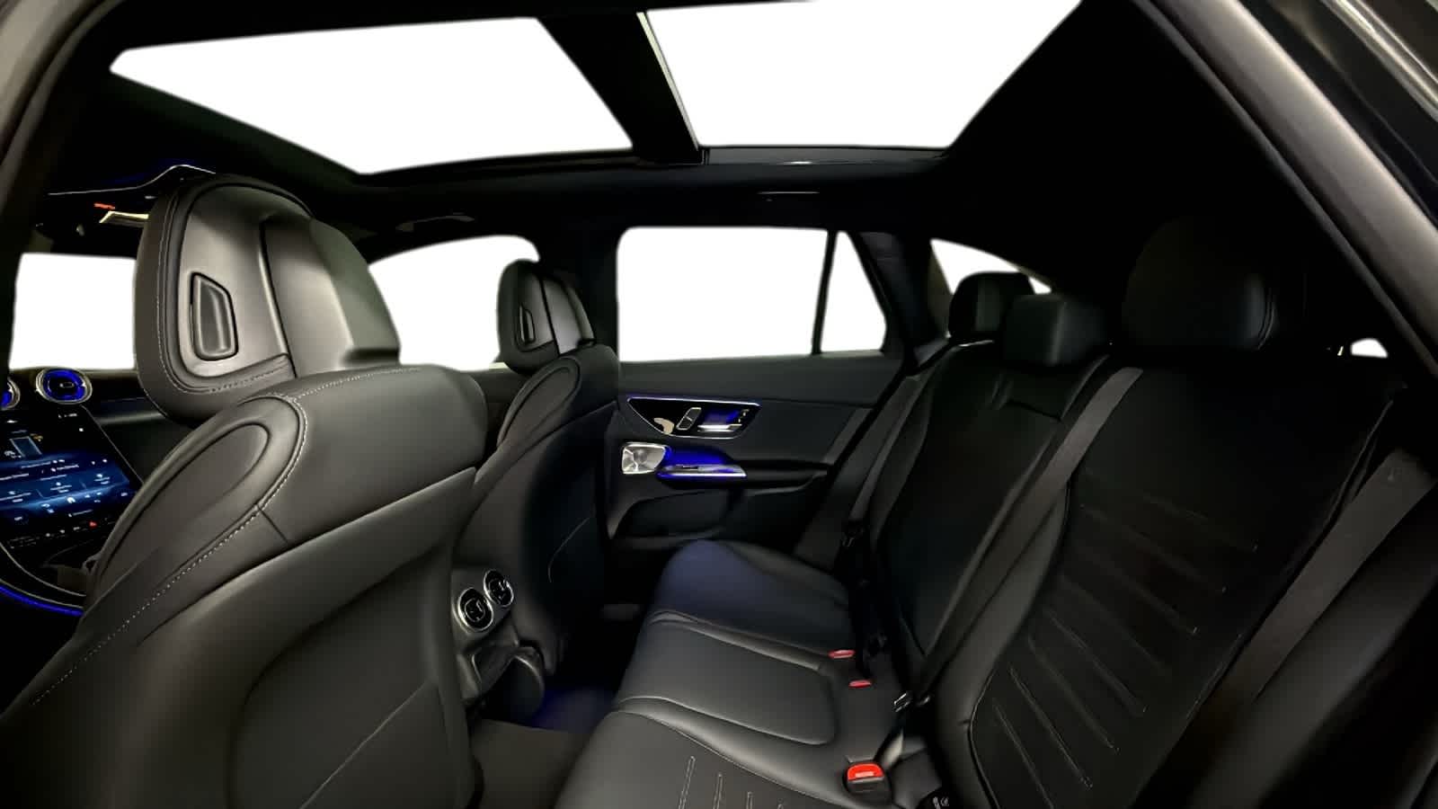 Thumbnail: 2026 Mercedes-Benz GLC - 6