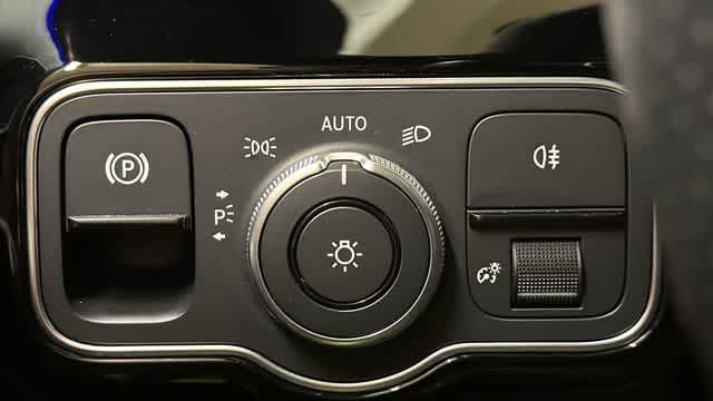 Thumbnail: 2023 Mercedes-Benz CLA - 15