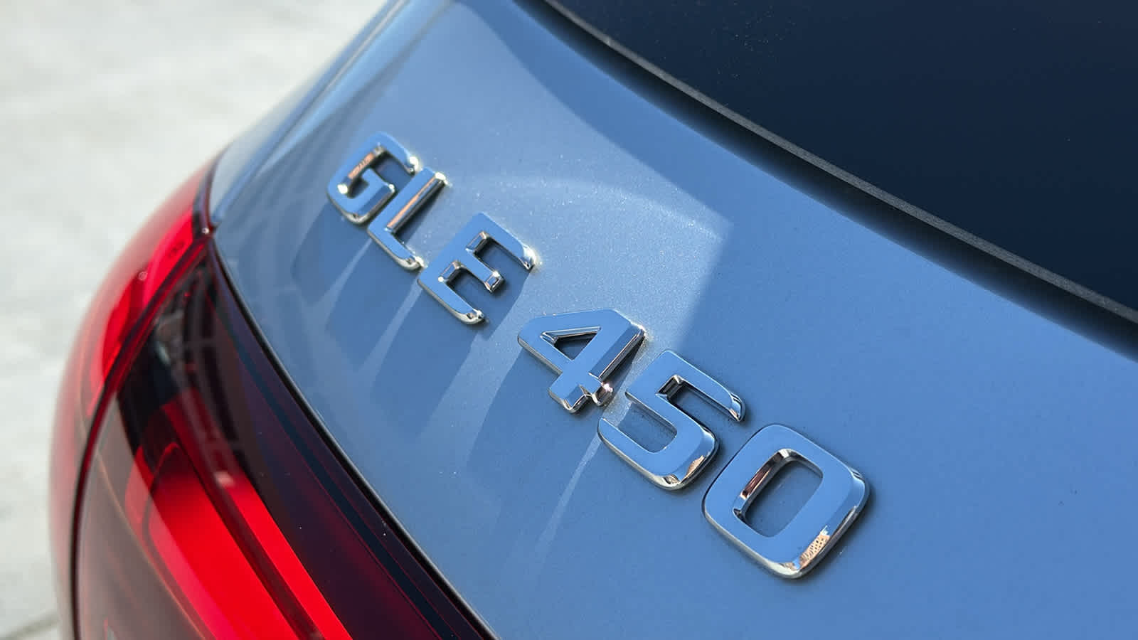 Thumbnail: 2026 Mercedes-Benz GLE - 10