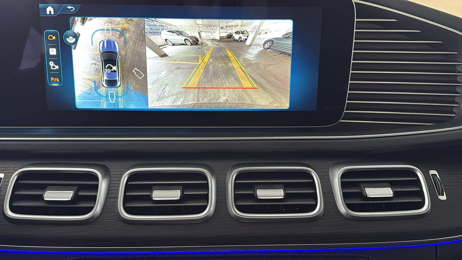 Thumbnail: 2026 Mercedes-Benz GLE - 23