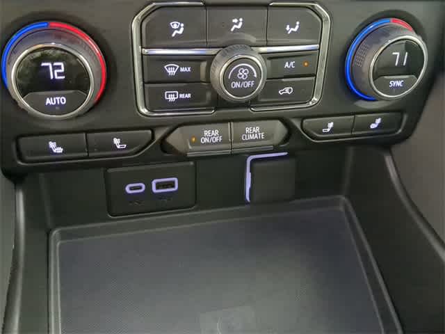 Thumbnail: 2024 Chevrolet Tahoe - 32