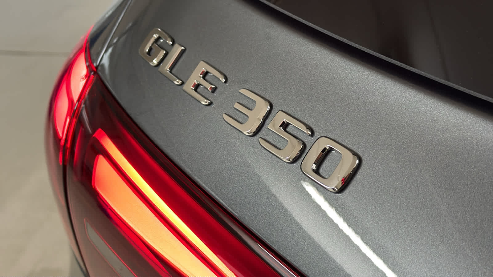 Thumbnail: 2026 Mercedes-Benz GLE - 9