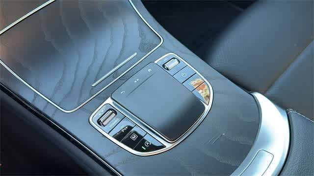 Thumbnail: 2022 Mercedes-Benz GLC - 23