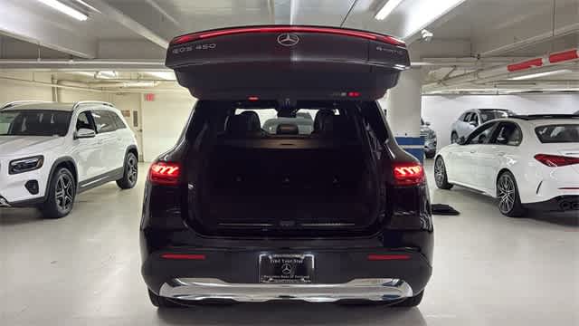 Thumbnail: 2023 Mercedes-Benz EQS - 8