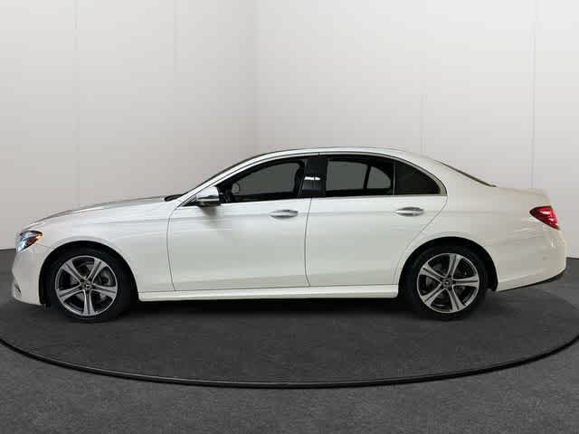 Thumbnail: 2018 Mercedes-Benz E-Class - 3