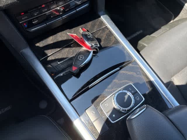 Thumbnail: 2016 Mercedes-Benz E-Class - 20