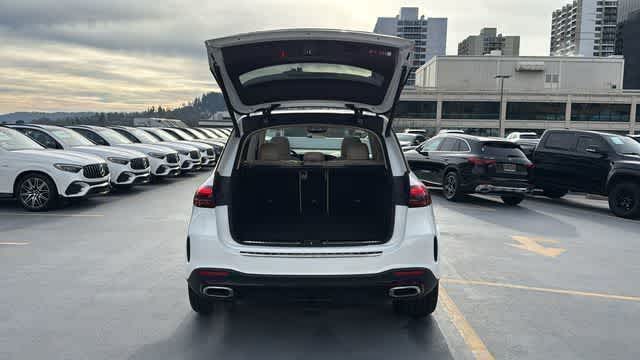 Thumbnail: 2026 Mercedes-Benz GLE - 8