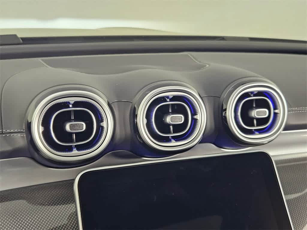 Thumbnail: 2025 Mercedes-Benz C-Class - 39