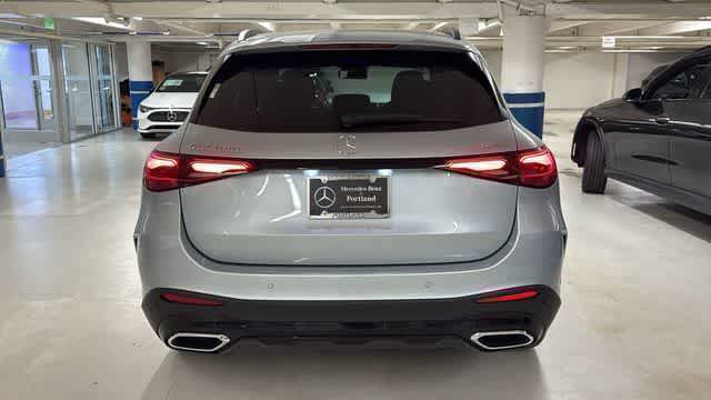Thumbnail: 2026 Mercedes-Benz GLC - 7