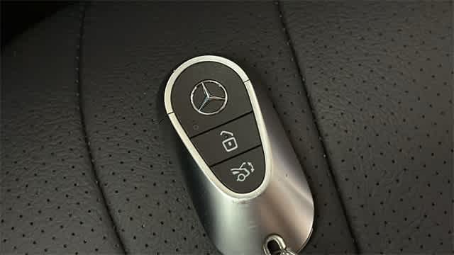 Thumbnail: 2025 Mercedes-Benz E-Class - 24