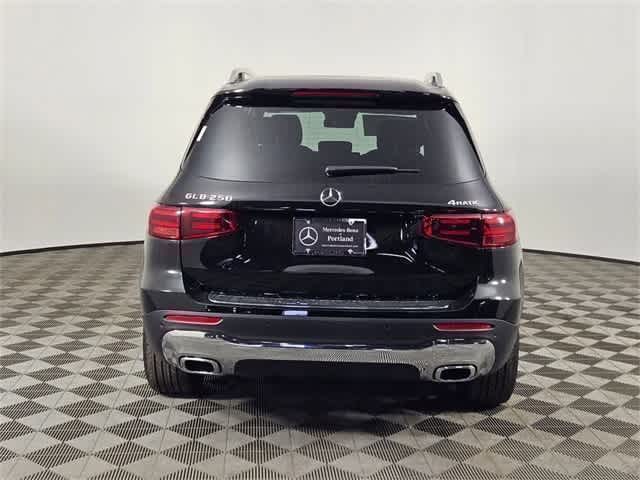 Thumbnail: 2025 Mercedes-Benz GLB - 24