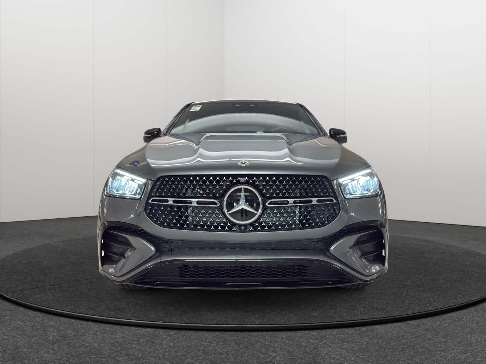 Thumbnail: 2026 Mercedes-Benz GLE - 2