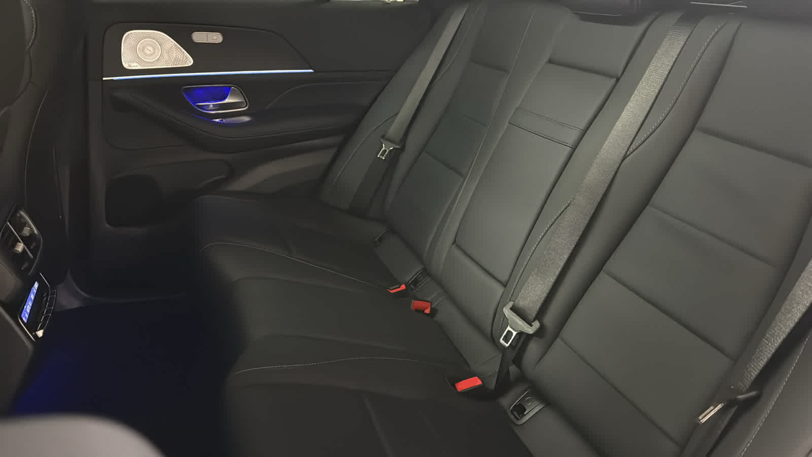 Thumbnail: 2026 Mercedes-Benz GLE - 32