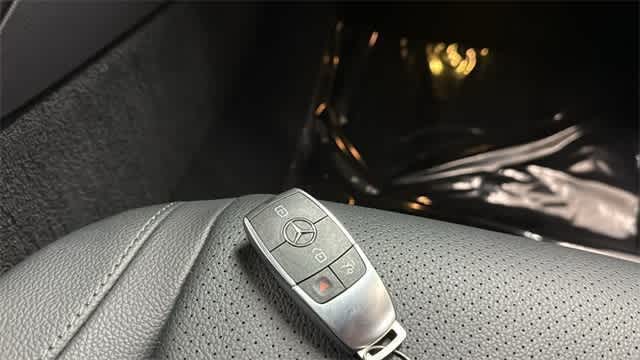 Thumbnail: 2023 Mercedes-Benz GLE - 35