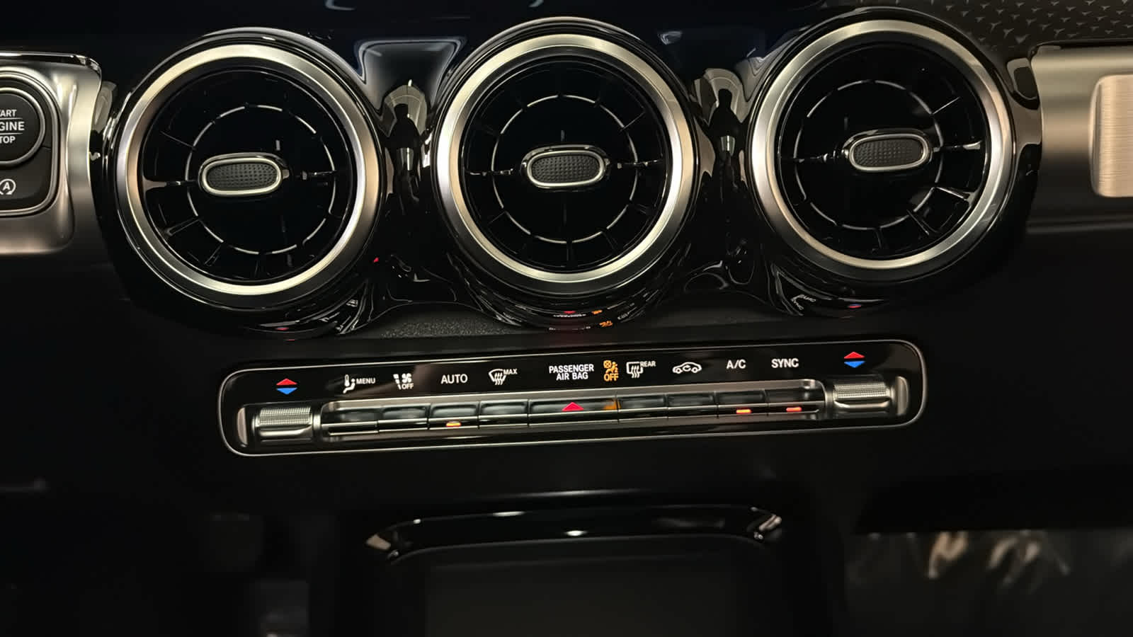 Thumbnail: 2026 Mercedes-Benz GLB - 24