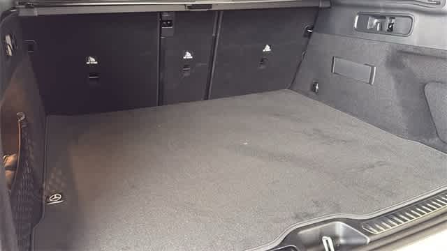 Thumbnail: 2025 Mercedes-Benz GLC - 19