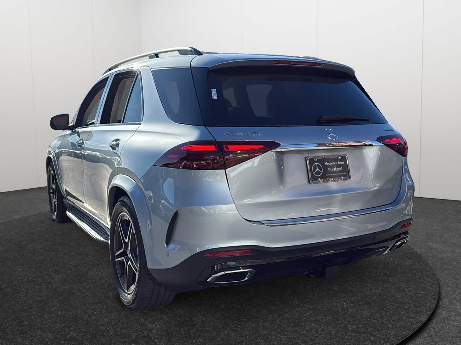 Thumbnail: 2026 Mercedes-Benz GLE - 6