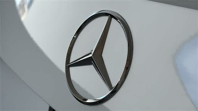 Thumbnail: 2025 Mercedes-Benz C-Class - 9