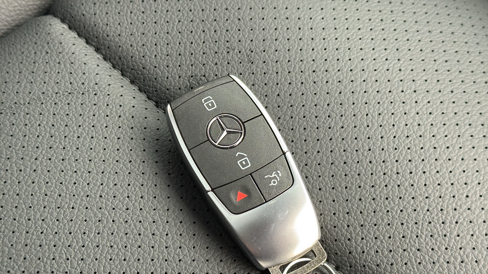 Thumbnail: 2026 Mercedes-Benz GLE - 35