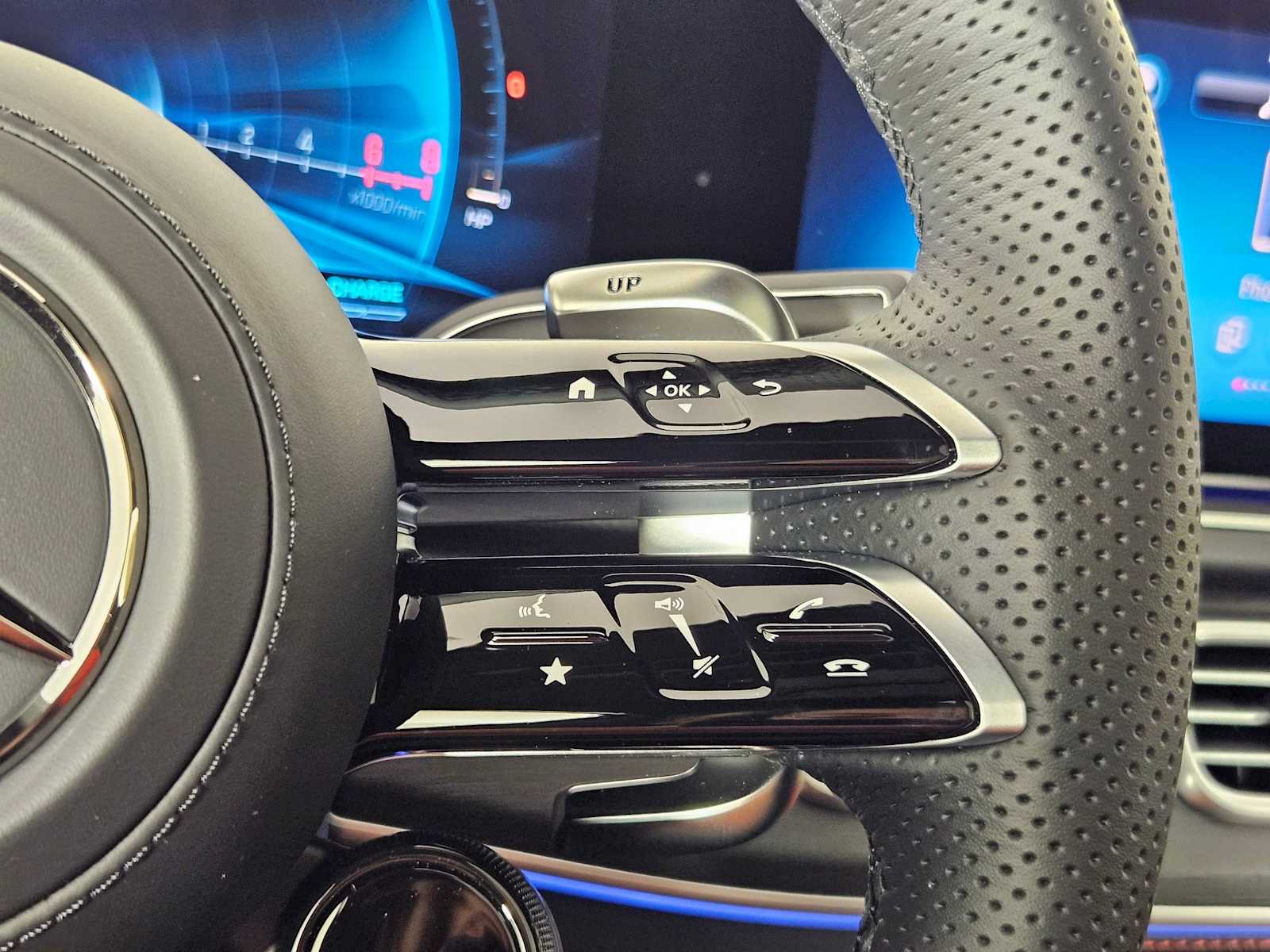 Thumbnail: 2025 Mercedes-Benz GLE - 26