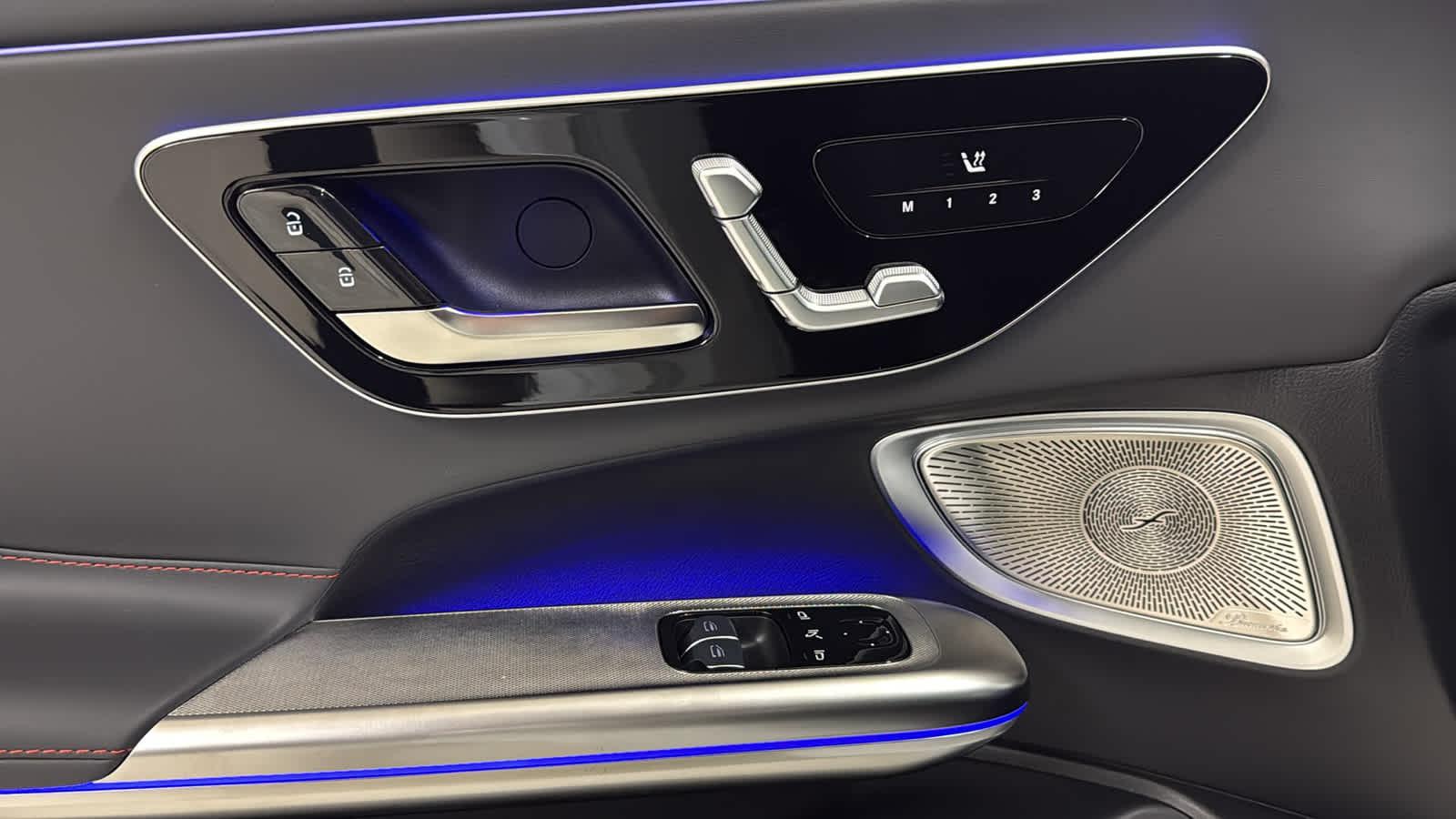 Thumbnail: 2026 Mercedes-Benz CLE - 16