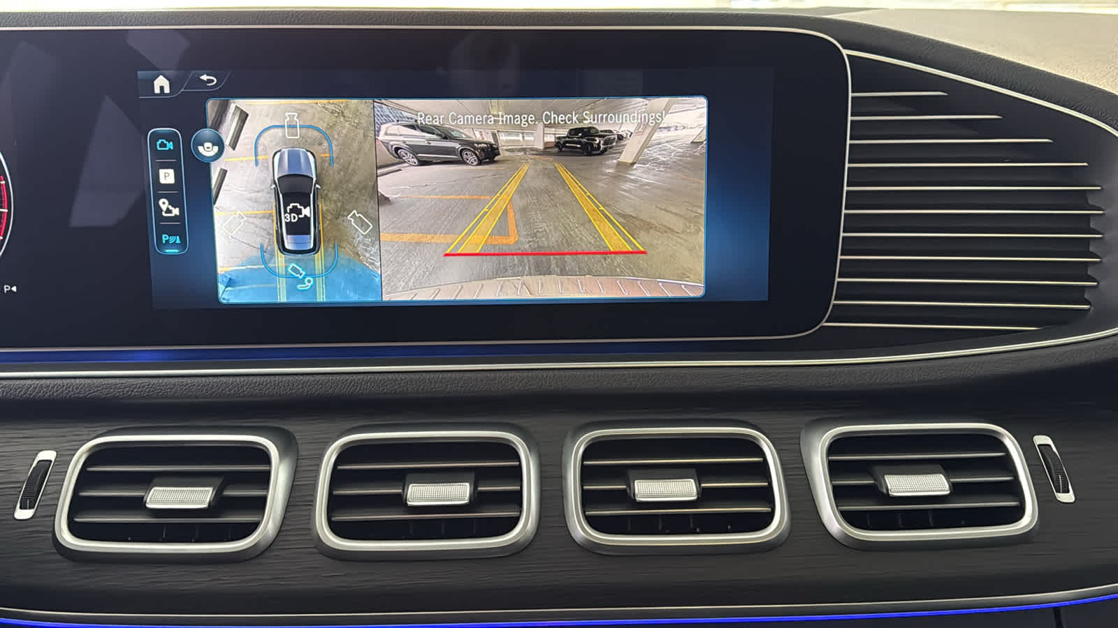 Thumbnail: 2026 Mercedes-Benz GLE - 23