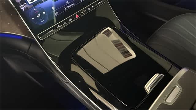 Thumbnail: 2023 Mercedes-Benz EQS - 22