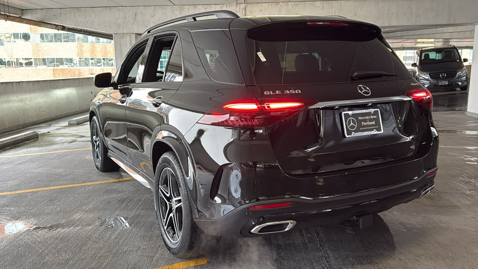 Thumbnail: 2026 Mercedes-Benz GLE - 7