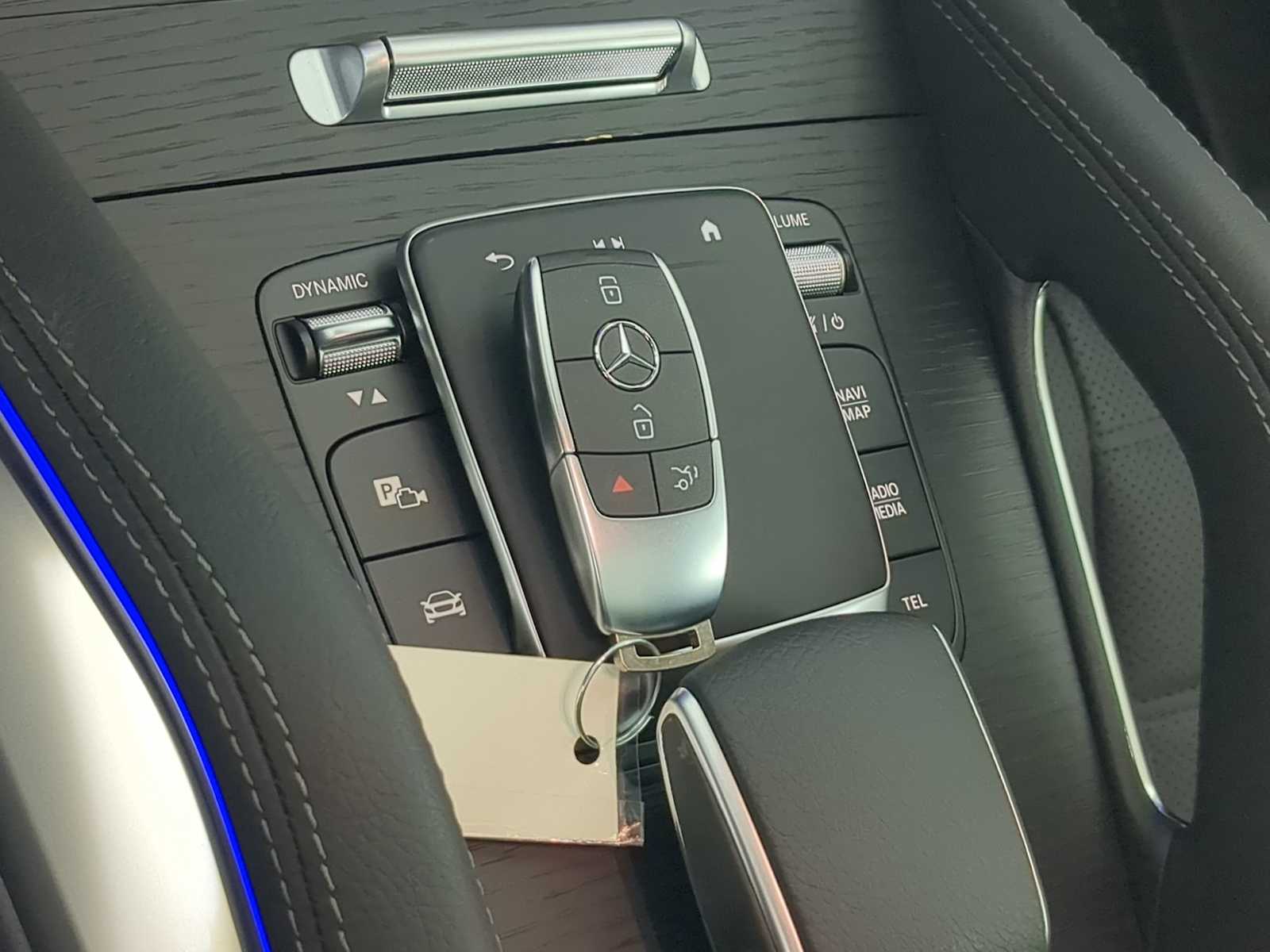 Thumbnail: 2026 Mercedes-Benz GLE - 37