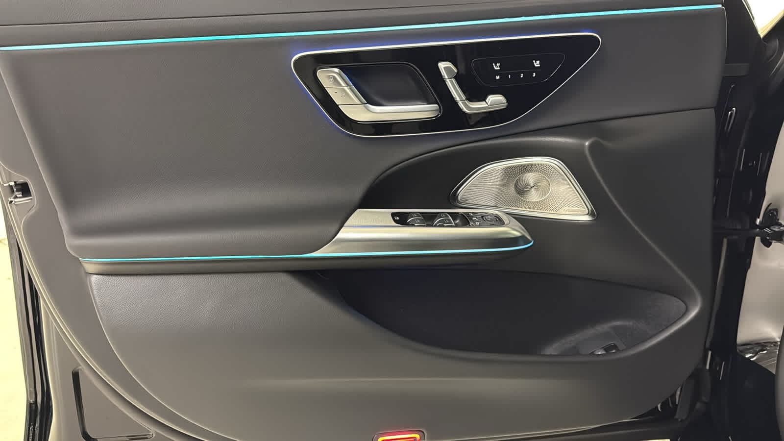 Thumbnail: 2026 Mercedes-Benz E-Class - 15