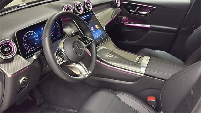 Thumbnail: 2025 Mercedes-Benz GLC - 27