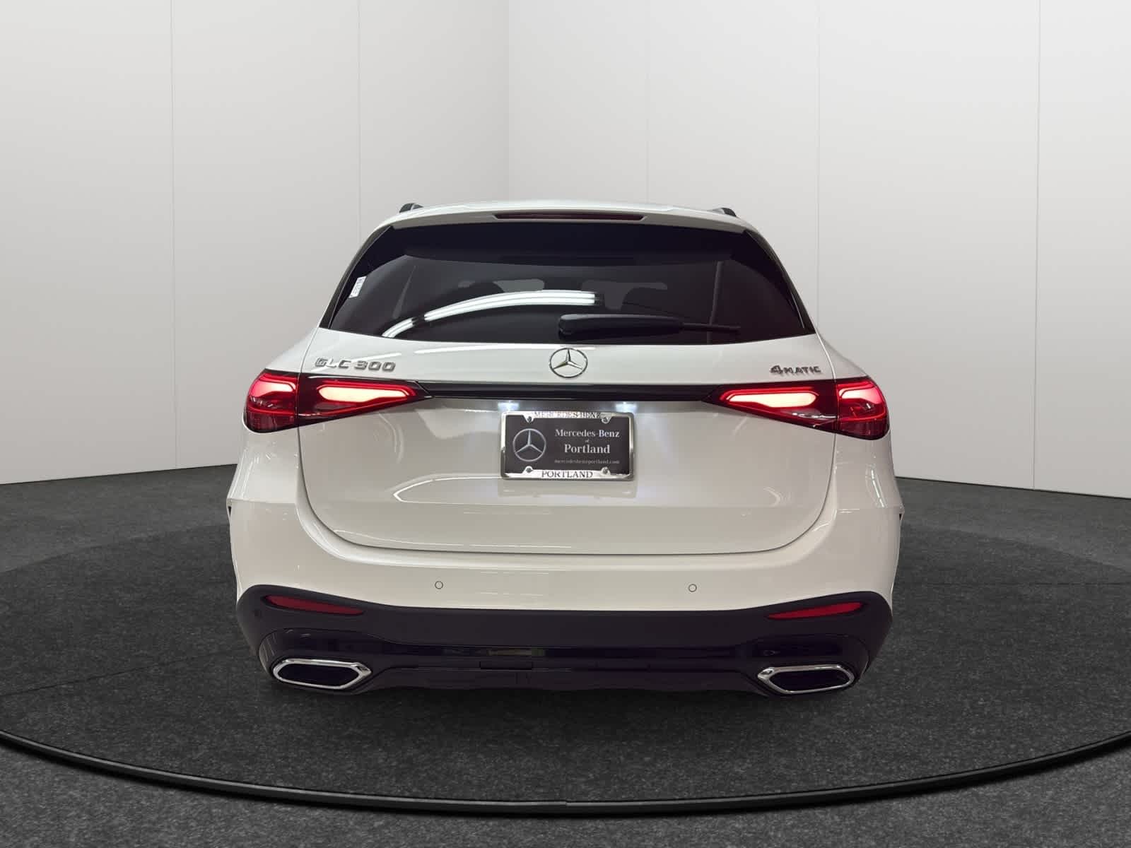 Thumbnail: 2026 Mercedes-Benz GLC - 6