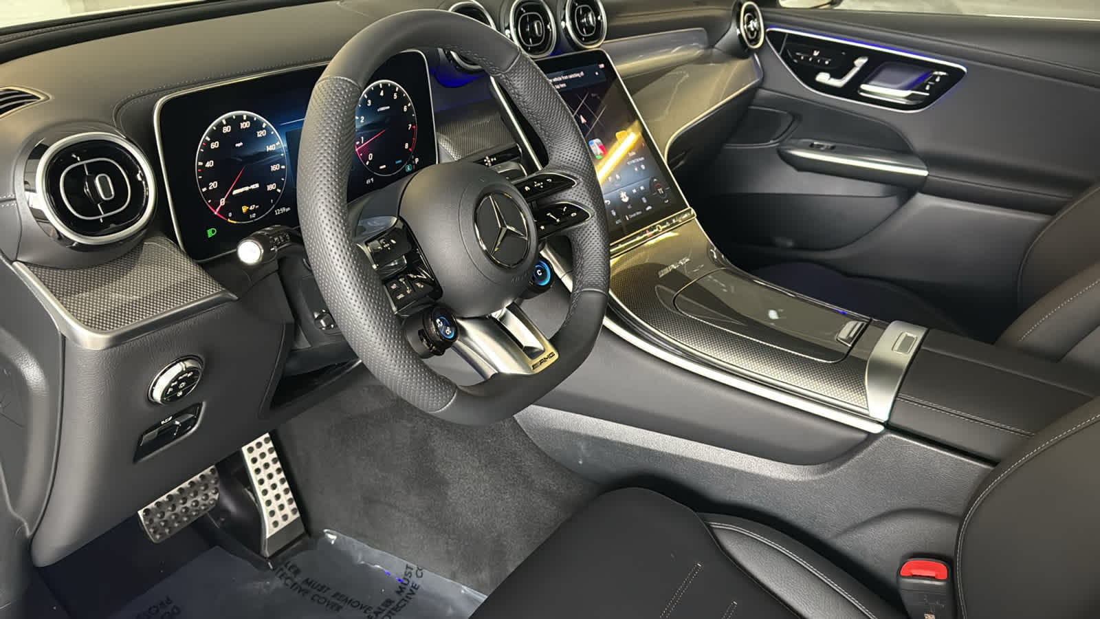 Thumbnail: 2026 Mercedes-Benz GLC - 28