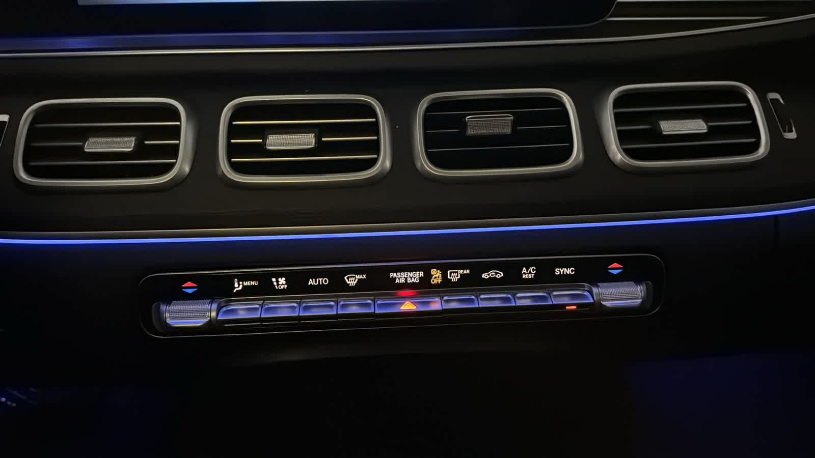 Thumbnail: 2026 Mercedes-Benz GLE - 22