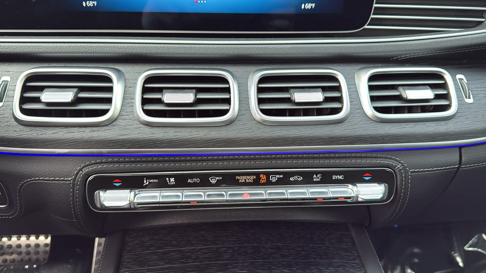 Thumbnail: 2026 Mercedes-Benz GLE - 21