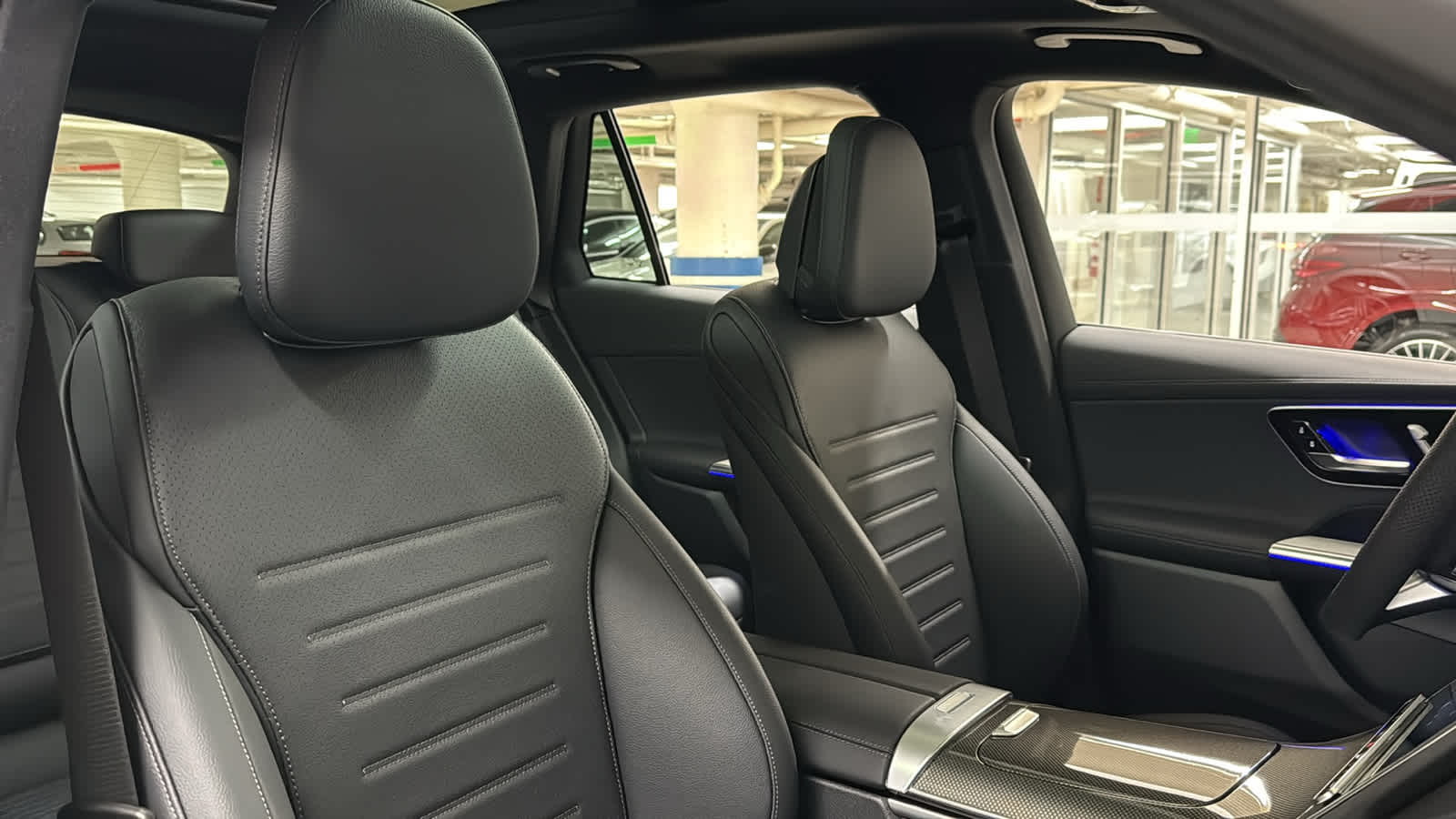 Thumbnail: 2026 Mercedes-Benz GLC - 34