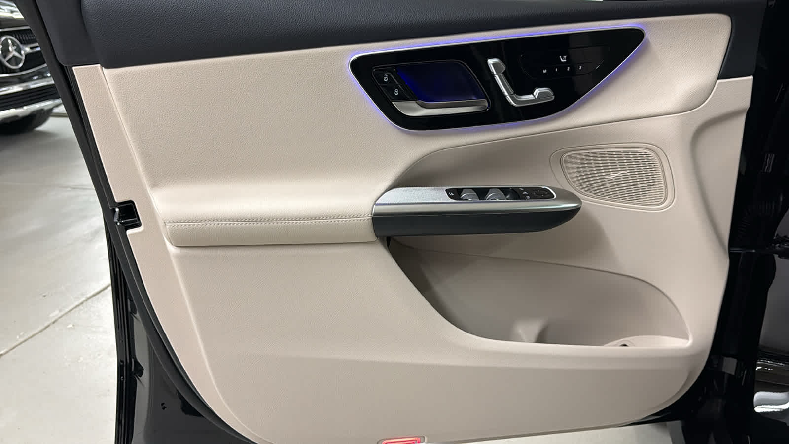 Thumbnail: 2026 Mercedes-Benz GLC - 16