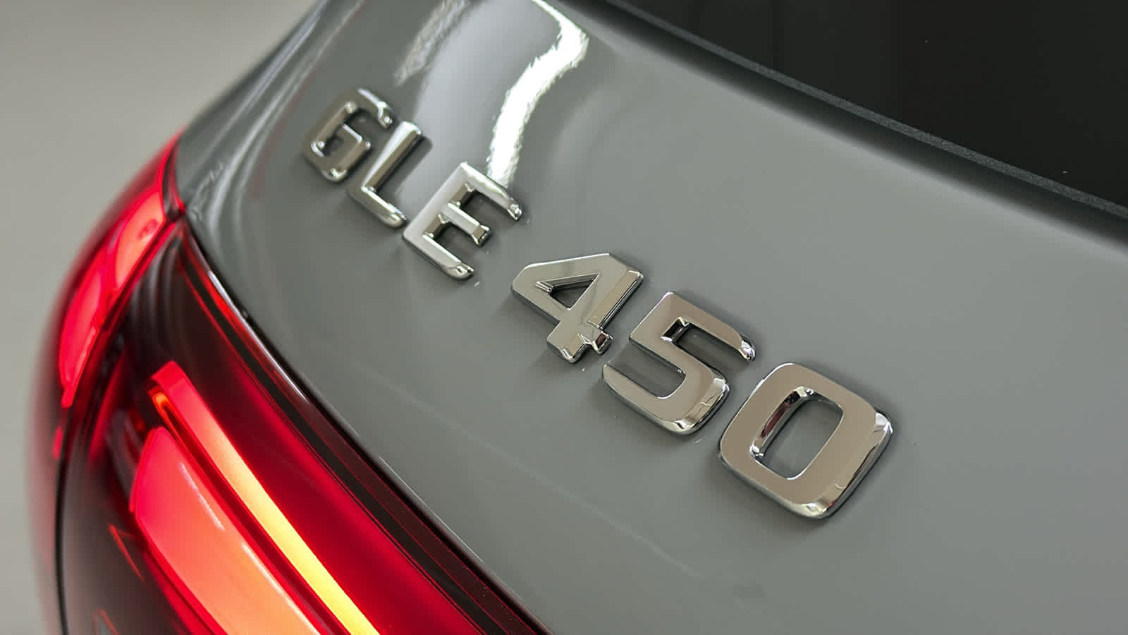 Thumbnail: 2026 Mercedes-Benz GLE - 10