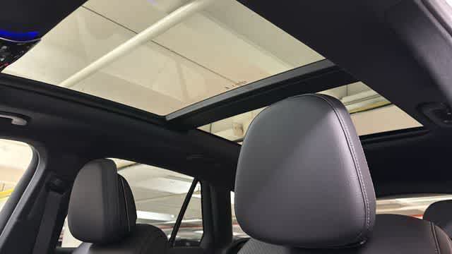 Thumbnail: 2026 Mercedes-Benz GLC - 13