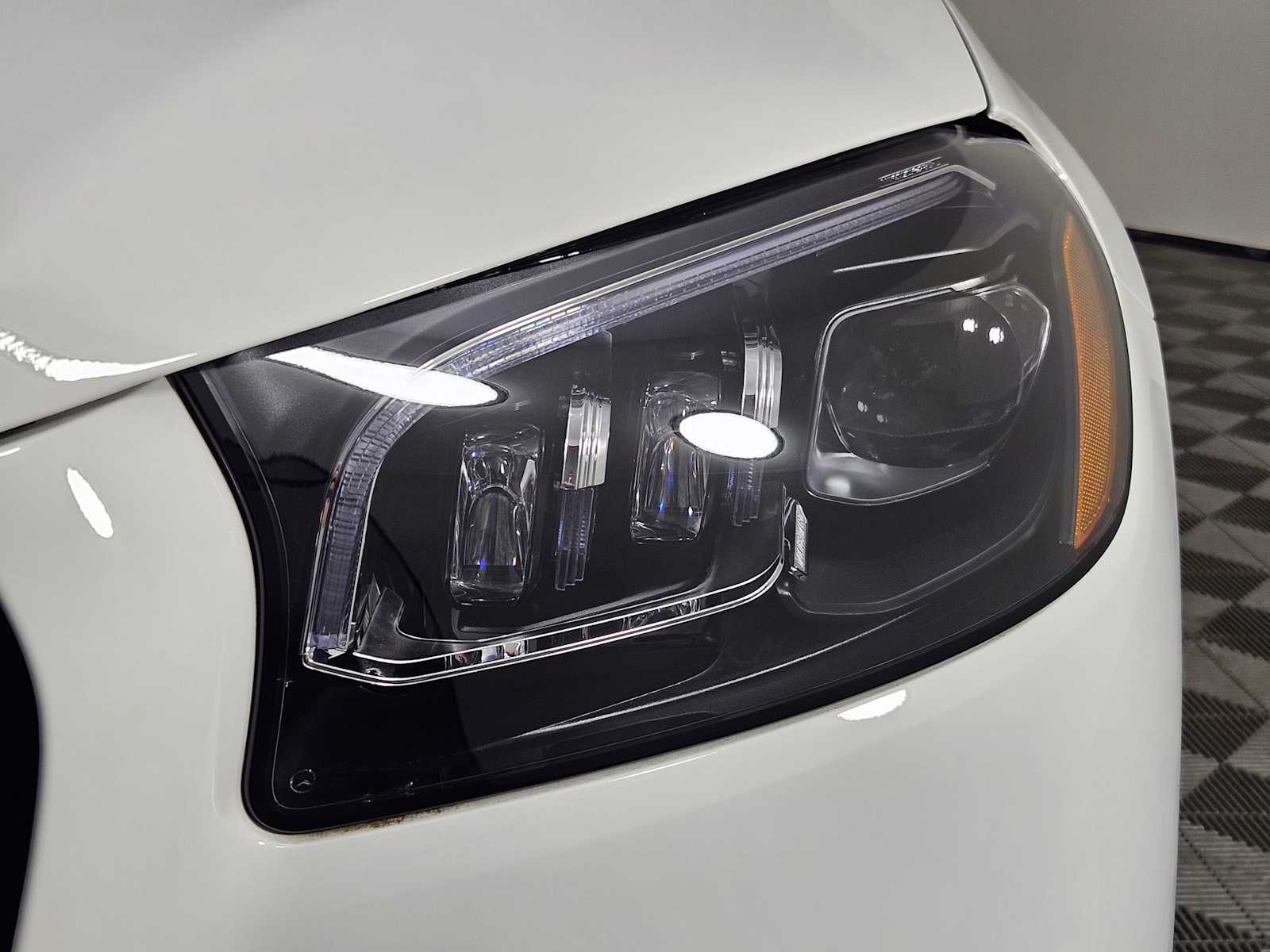 Thumbnail: 2025 Mercedes-Benz GLS - 10