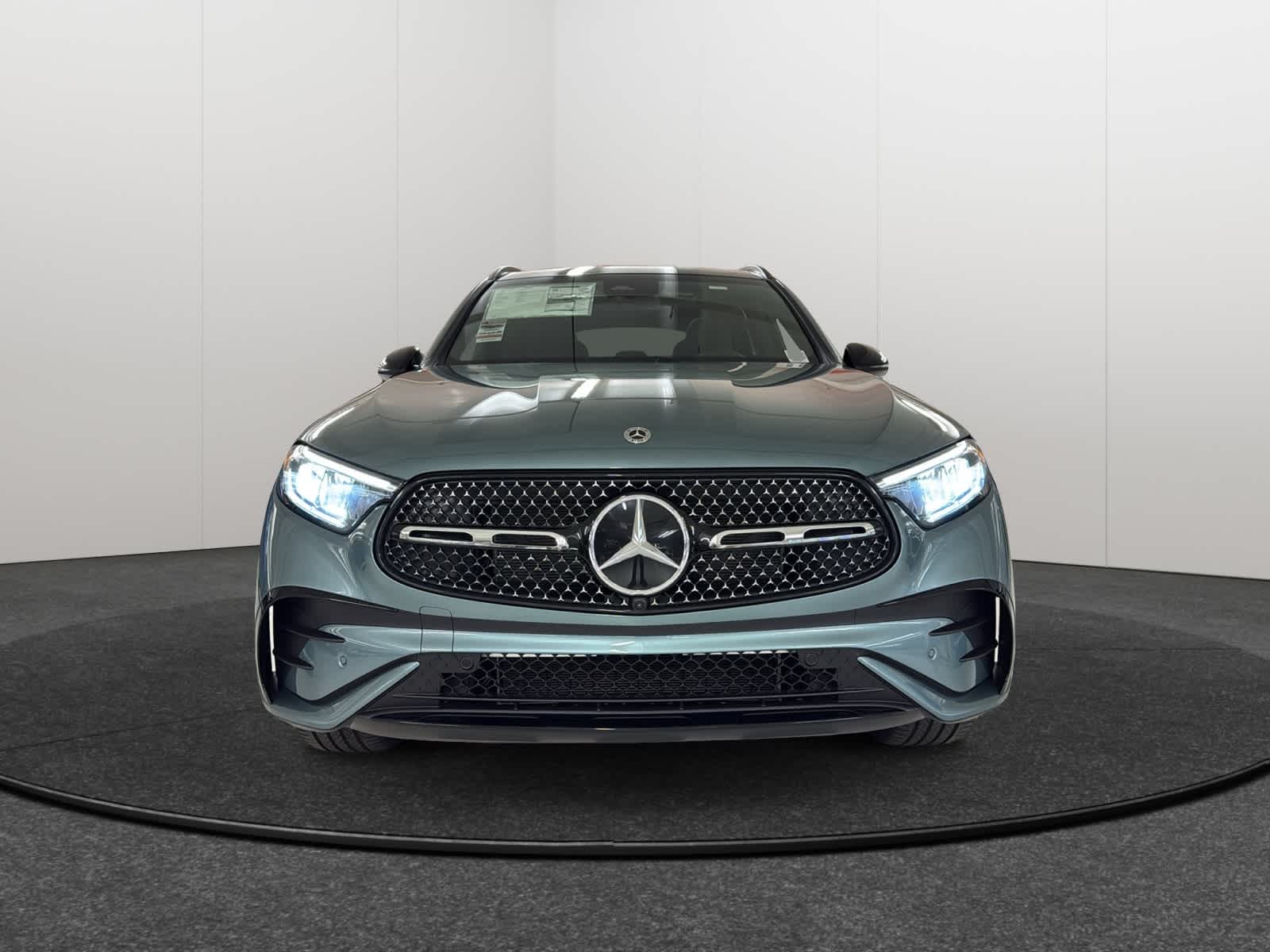 Thumbnail: 2026 Mercedes-Benz GLC - 2