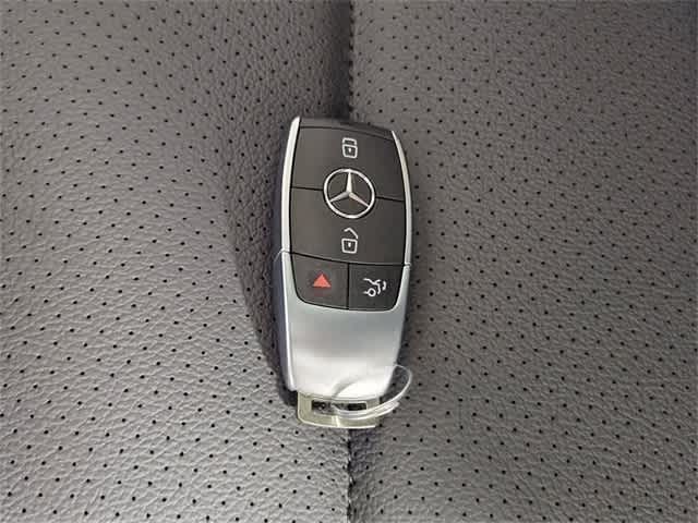 Thumbnail: 2025 Mercedes-Benz GLE - 41