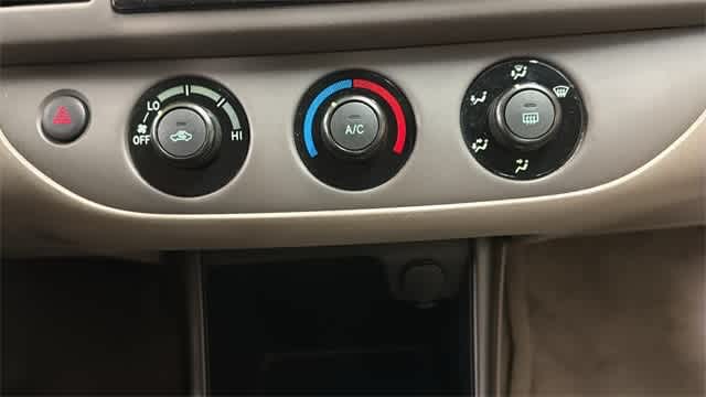 Thumbnail: 2003 Toyota Camry - 21