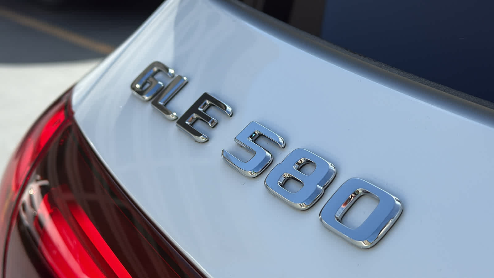 Thumbnail: 2026 Mercedes-Benz GLE - 11