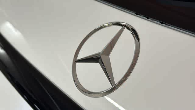 Thumbnail: 2026 Mercedes-Benz GLC - 8